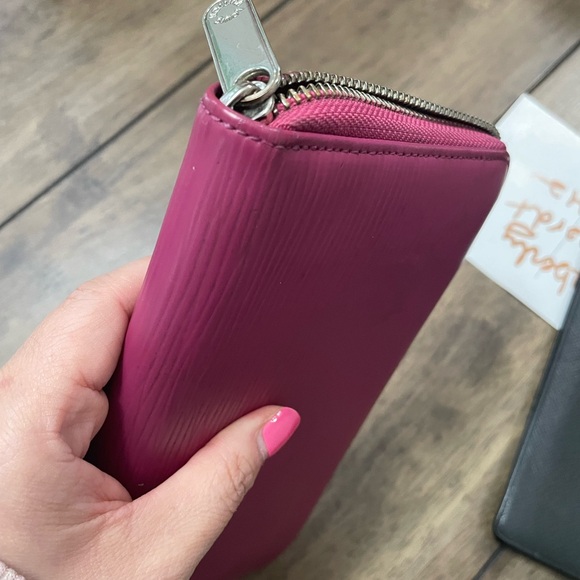 Louis Vuitton Zippy Organizer - Picture 3 of 8